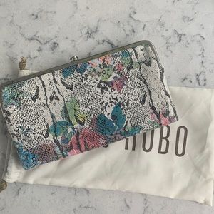 NWT Hobo wallet.